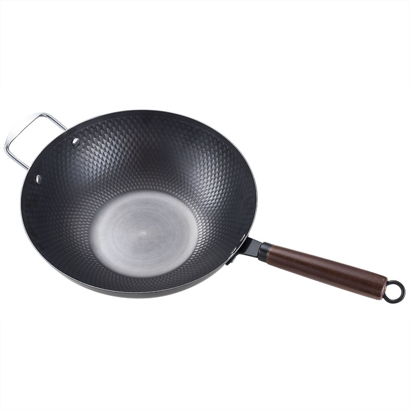 YUTAI 30-34cm scale pattern iron wok with wooden handle